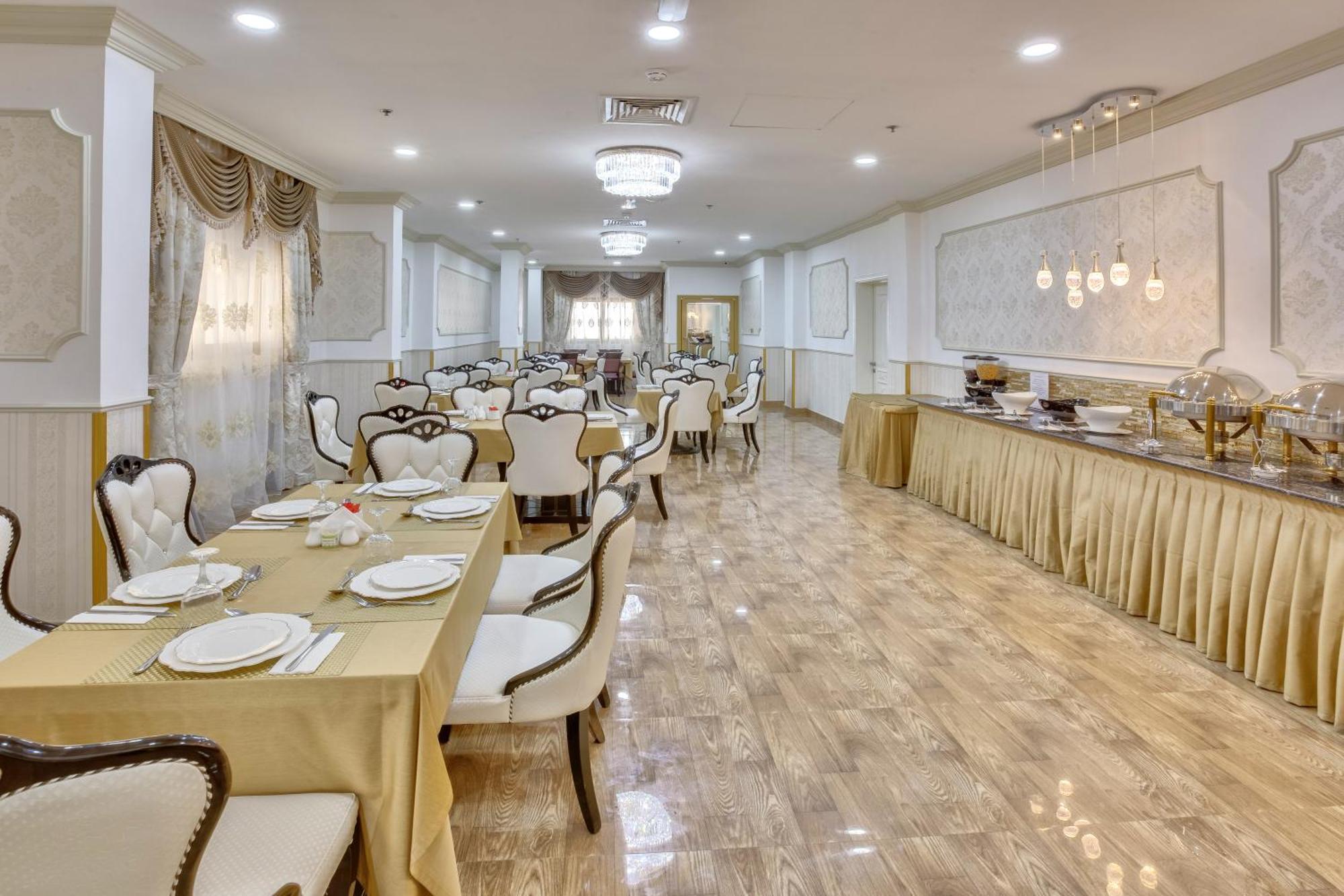 Royal Hotel Sharjah Exterior foto