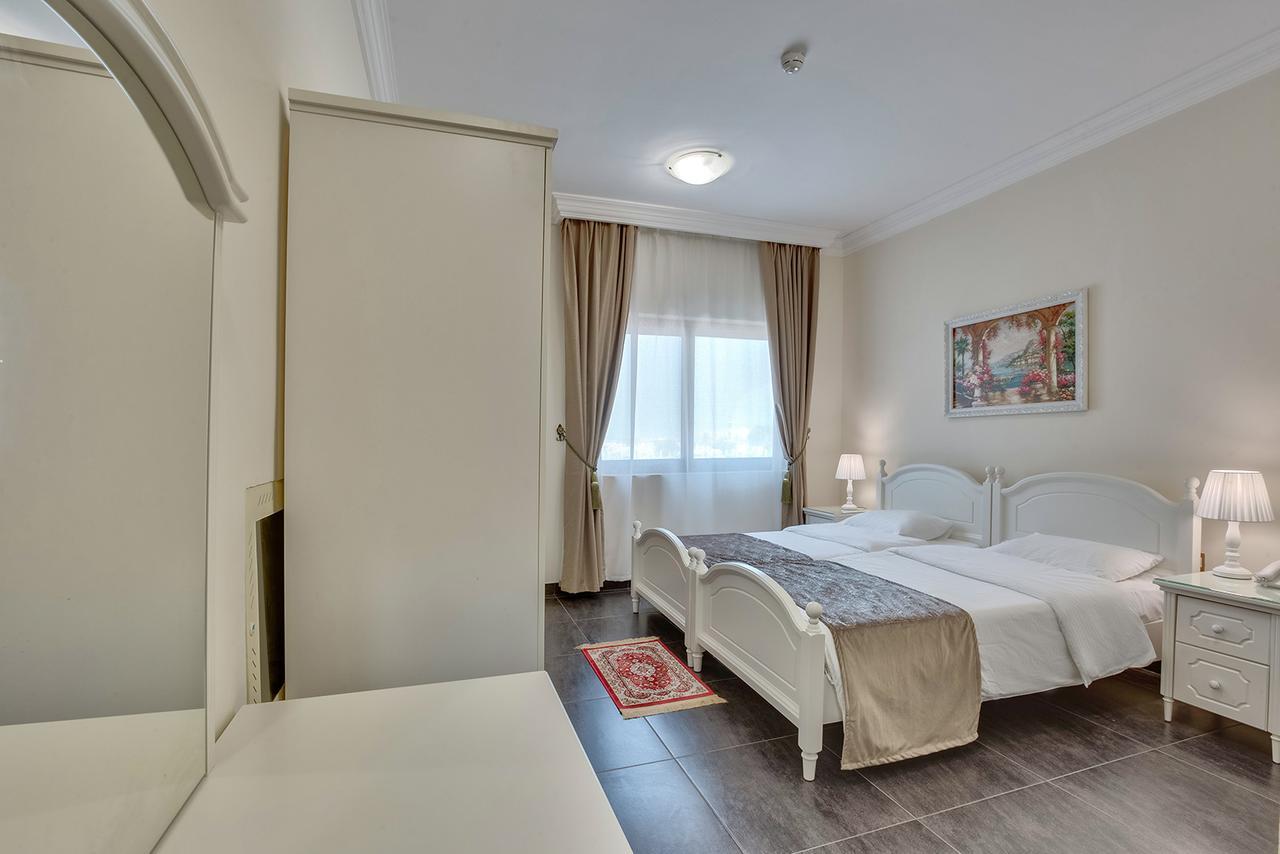 Royal Hotel Sharjah Exterior foto